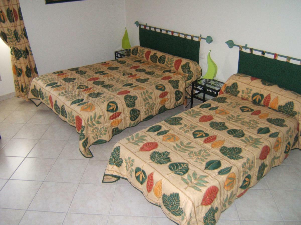 Chambres D'Hotes Lou Jassou Lapanouse-de-Cernon エクステリア 写真